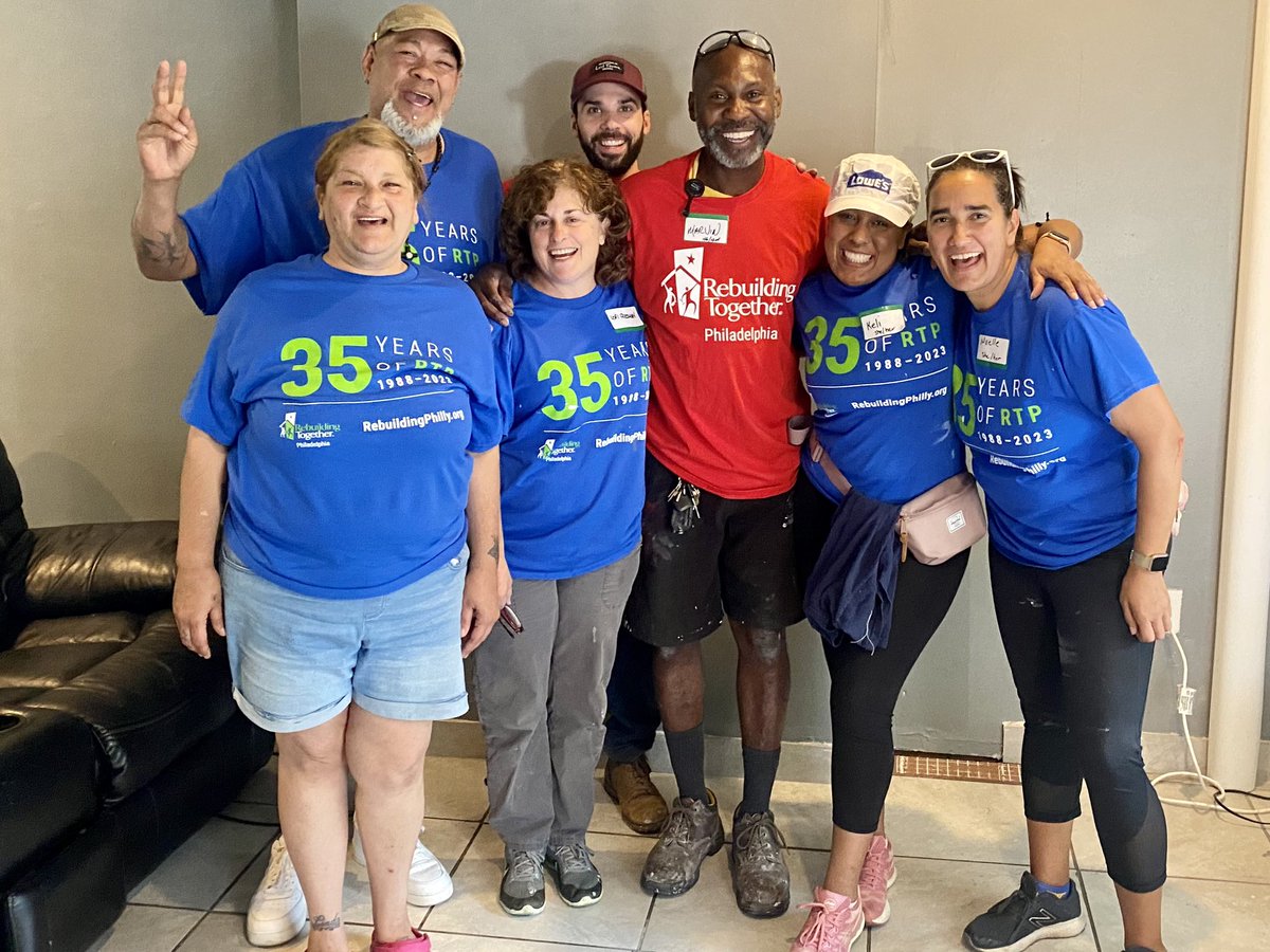 nfoizen's tweet photo. 1/2 Best part of @RTPhiladelphia @Impact_KandA Kensington #BlockBuild ➡️community leader spearheading Hope Park Friends group was the homeowner! Felt extra special to give back to a couple who devotes so much time and energy to their community! ❤️ (bonus meeting in person too!) https://t.co/omtexVrNwu