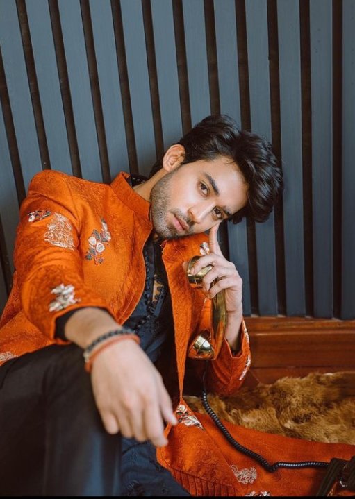 SSolozilla's tweet photo. BOHAT ZYADA HASEEEEEN

#BilalAbbasKhan 
#HBDBilalAbbasKhan https://t.co/m6ICThHH6c