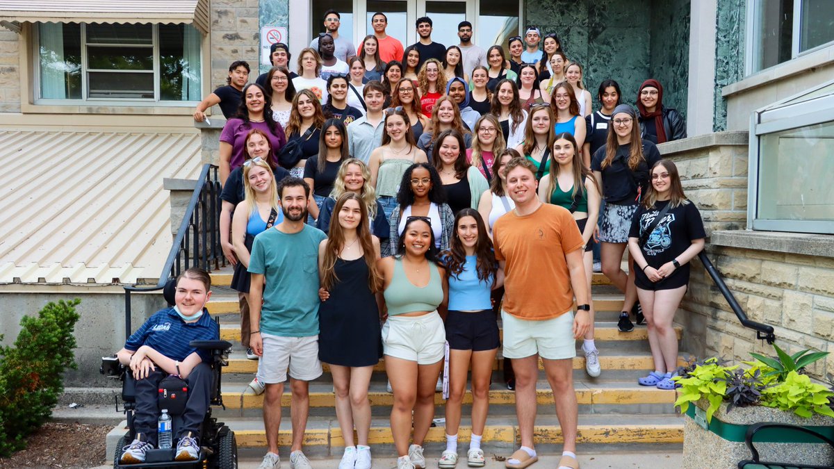 KingsAtWestern's tweet image. Meet the 2023-24 King's Soph team! Our sophs are spending the weekend at King's to become more familiar with our campus and services, and start their safety training to make sure our incoming students have the best #OWeek experience and a warm welcome to the King's community!