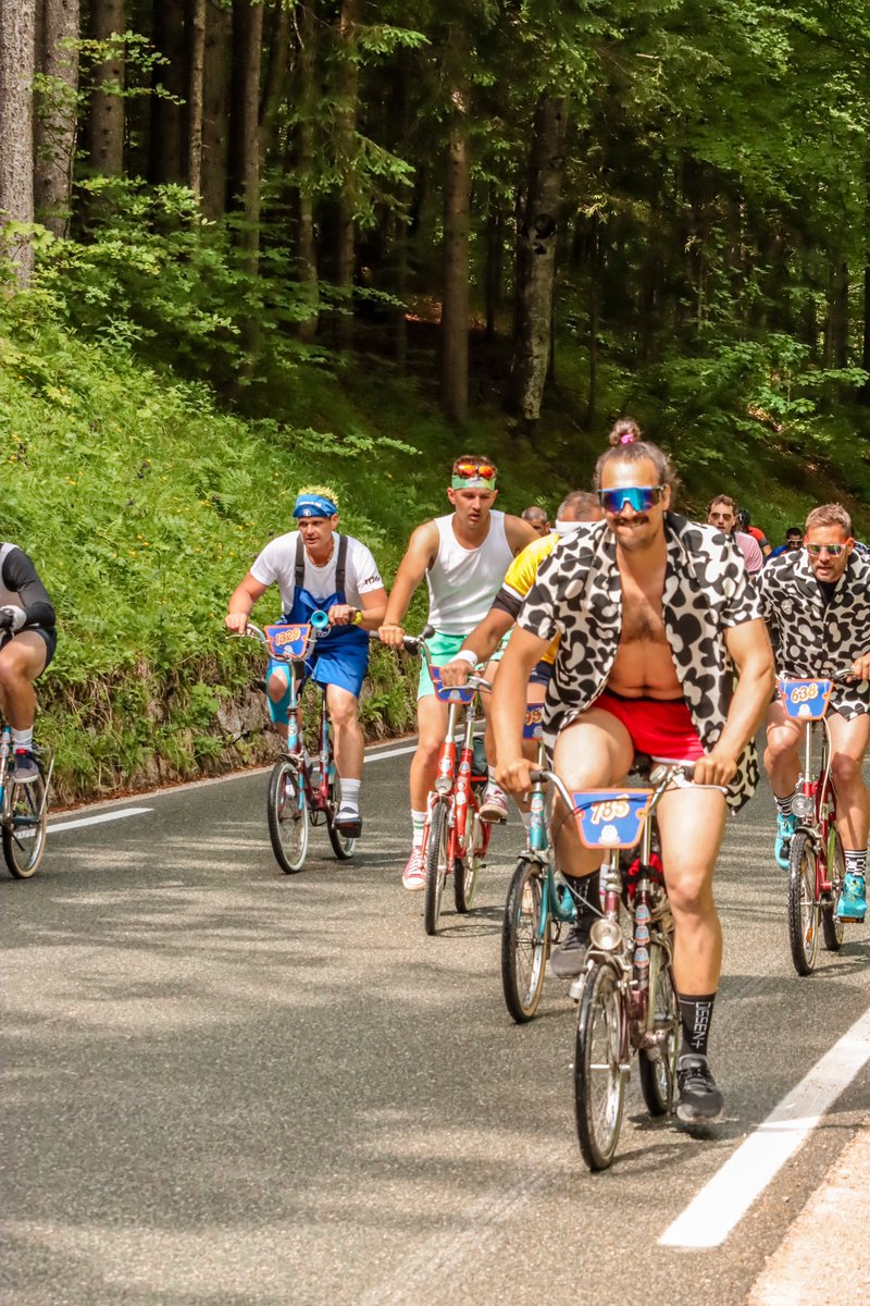KranjskaGora's tweet photo. Innnโฆ.gremo! ๐ฅณ๐ช๐ป #redbullgonipony
#redbullgonipony #gonipony #event #retro #crazy #pony #rogbikes #vrsic #kranjskagora #julijskealpe #julianalps #myway #mojaslovenija #ifeelsLOVEnia ๐ https://t.co/cPWH0BRTmR