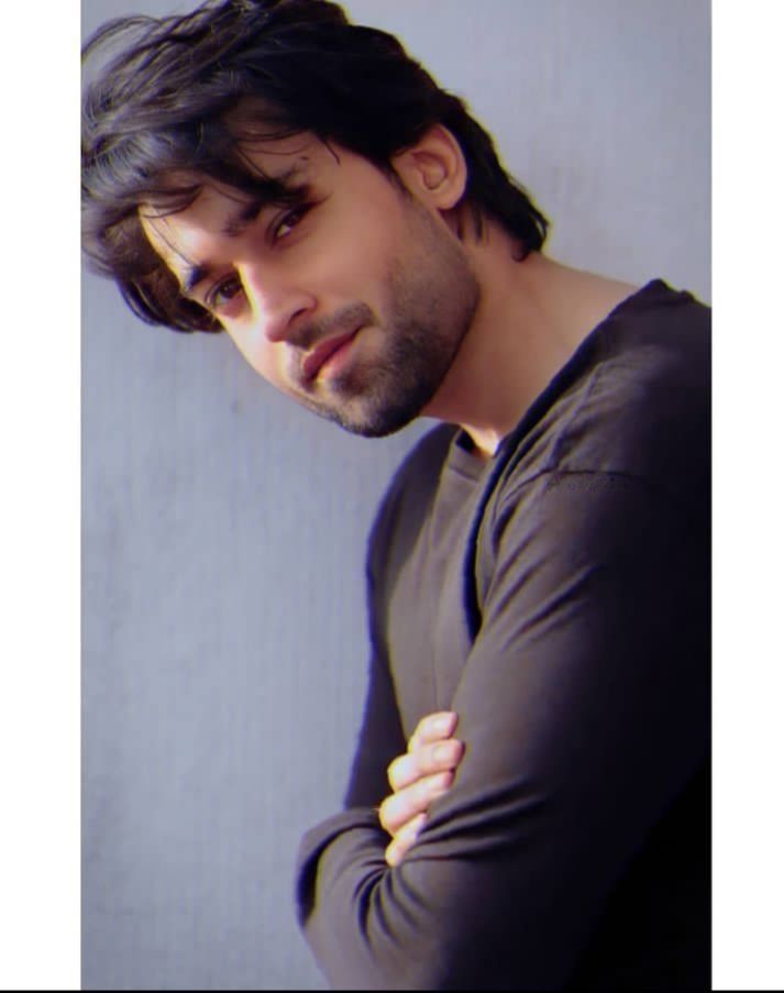 SSolozilla's tweet photo. PYAARA INSAAN 

#BilalAbbasKhan 
#HBDBilalAbbasKhan https://t.co/fj5IMN4lFP