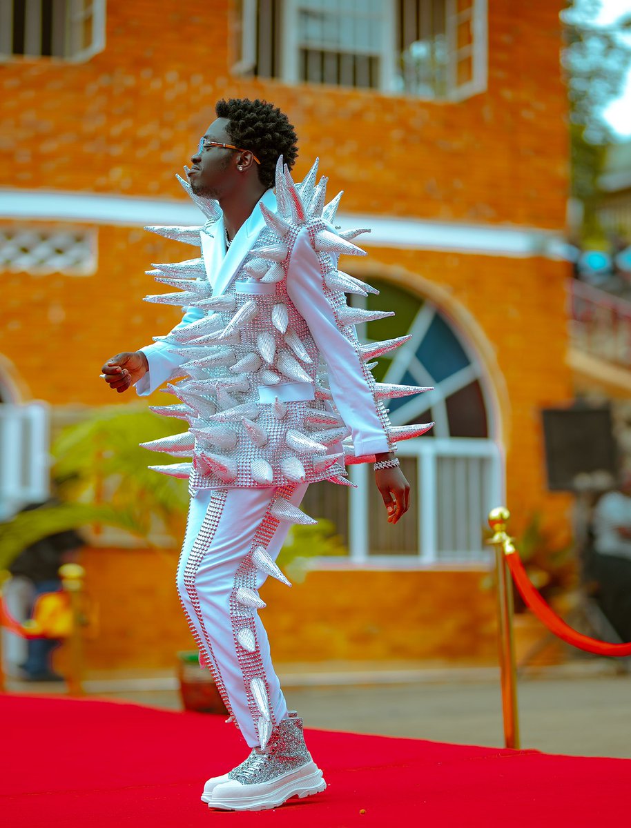 GalaxyFMUg's tweet photo. Peep youngster @LUCKYJOUG1’s prom party drip 🫢

Rate it on a scale of 1-10 https://t.co/n8uTXqJocd