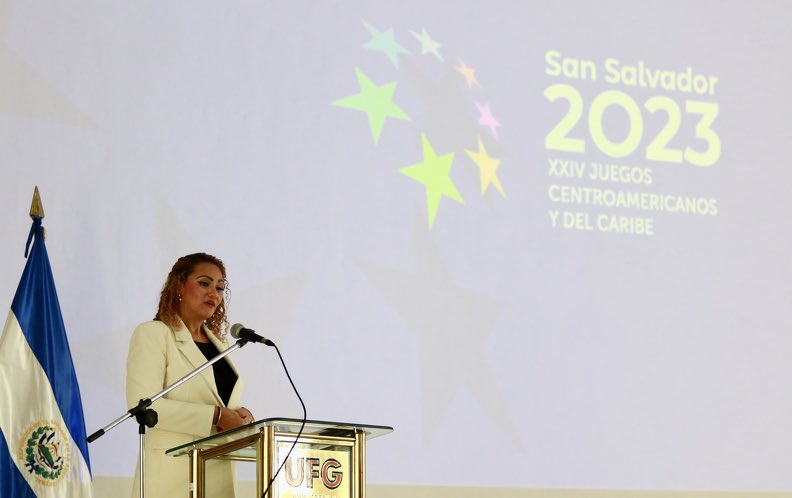 SSalvador2023's tweet photo. 🗣🇸🇻

Esta mañana técnicos del COSSAN2023 realizan la capacitación especifica a voluntarios de Protocolo de salas VIP, en la Universidad Francisco Gavidia.

#SanSalvador2023 #EsMomentoDeTrascender https://t.co/Hn3WNVjm8W