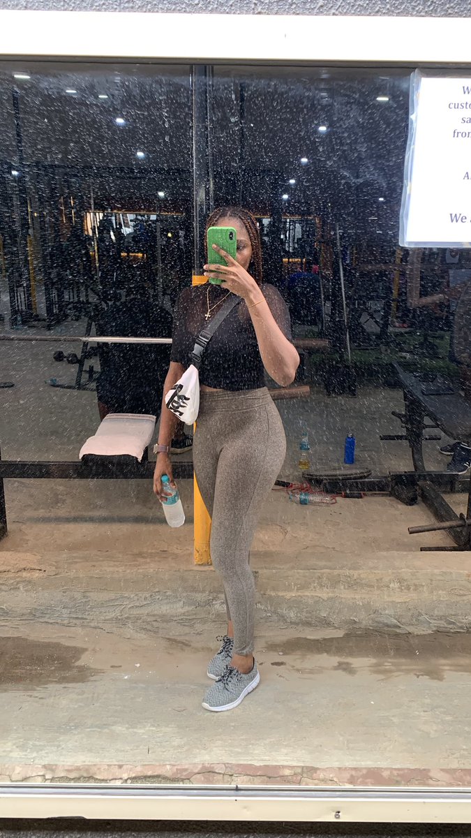 laprincess66's tweet photo. I’m 5”9ft … How tall are you???

#tallgirlsrock
#explorepage #fitnessjourney #fitnessaddict #fitnessgirl https://t.co/t7OzG52Eyz