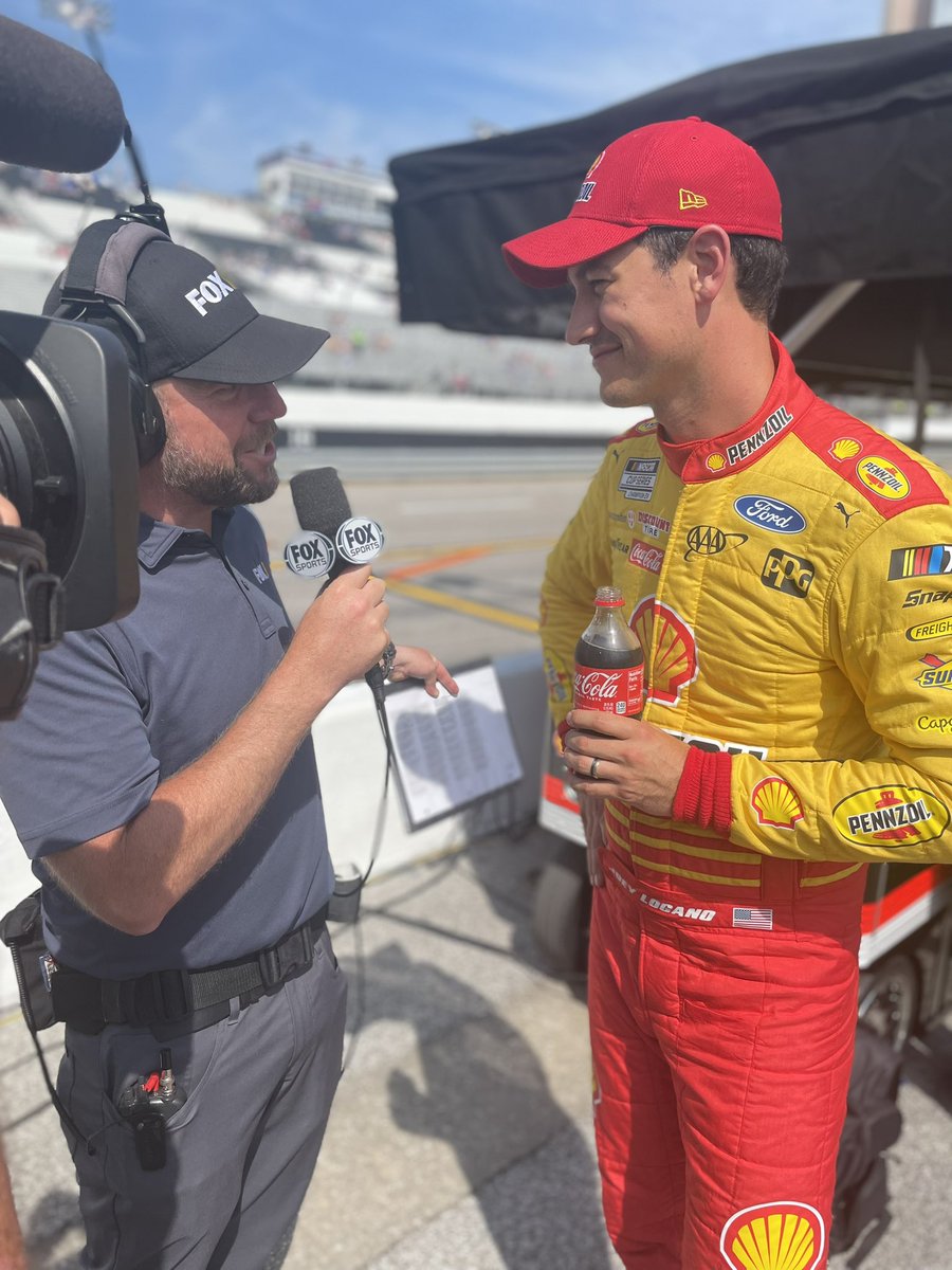 Joey Logano tweet media