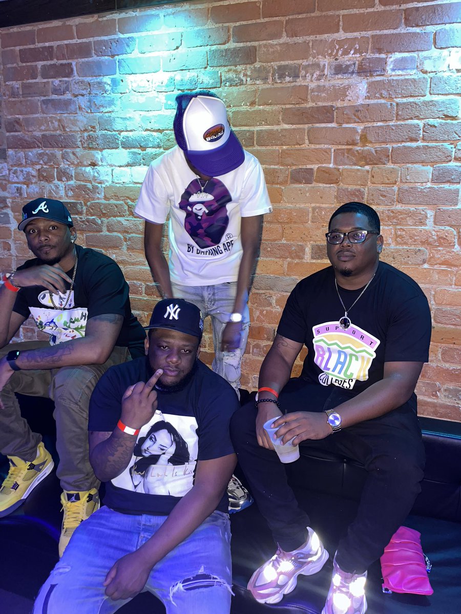 otm_lek's tweet photo. These niggas be lame, bitch, claiming they got gang ties 💫 💫 💫… https://t.co/8VcFDdCn0u