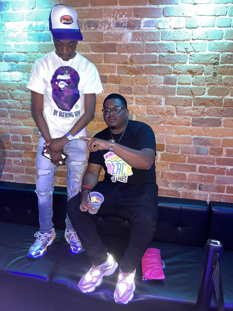 otm_lek's tweet photo. These niggas be lame, bitch, claiming they got gang ties 💫 💫 💫… https://t.co/8VcFDdCn0u