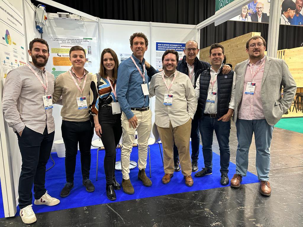 JG_Anestesia's tweet photo. Representando a @sedar_es en @ESAIC_org, #ES23. Muy orgulloso de dar visibilidad a nuestra especialidad y seguir recibiendo feedback de todos los anestesistas españoles. 💪🏻💪🏻. Seguimos, siempre con #orgullodeseranestesista https://t.co/dqd9W6gLXR
