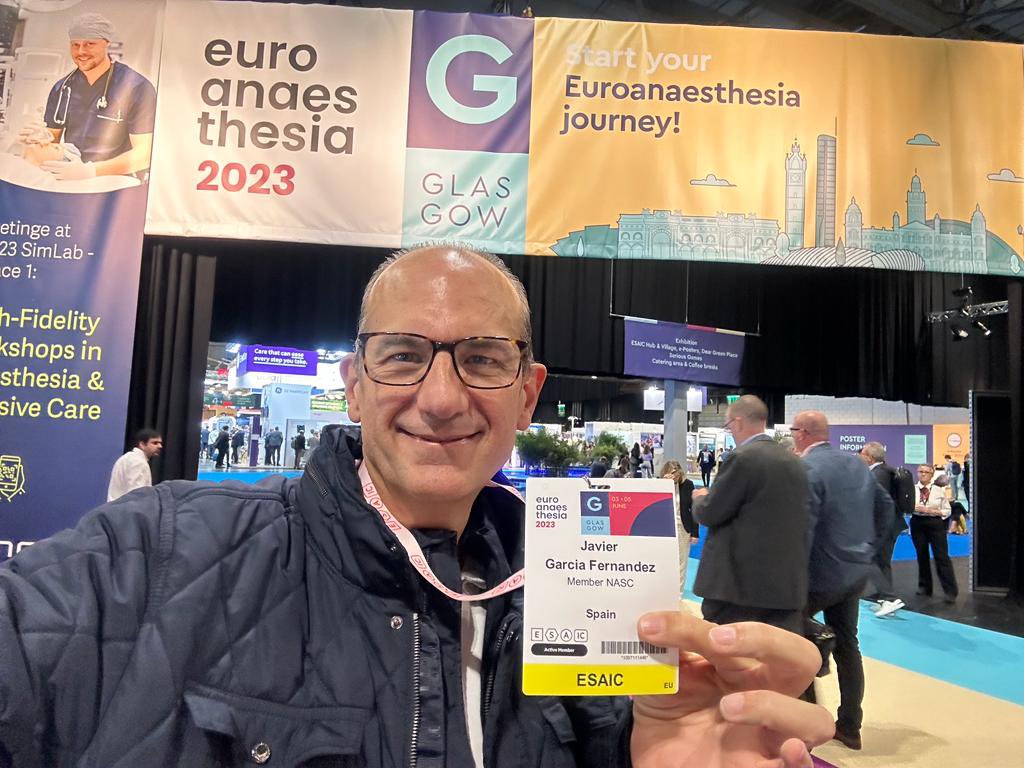JG_Anestesia's tweet photo. Representando a @sedar_es en @ESAIC_org, #ES23. Muy orgulloso de dar visibilidad a nuestra especialidad y seguir recibiendo feedback de todos los anestesistas españoles. 💪🏻💪🏻. Seguimos, siempre con #orgullodeseranestesista https://t.co/dqd9W6gLXR