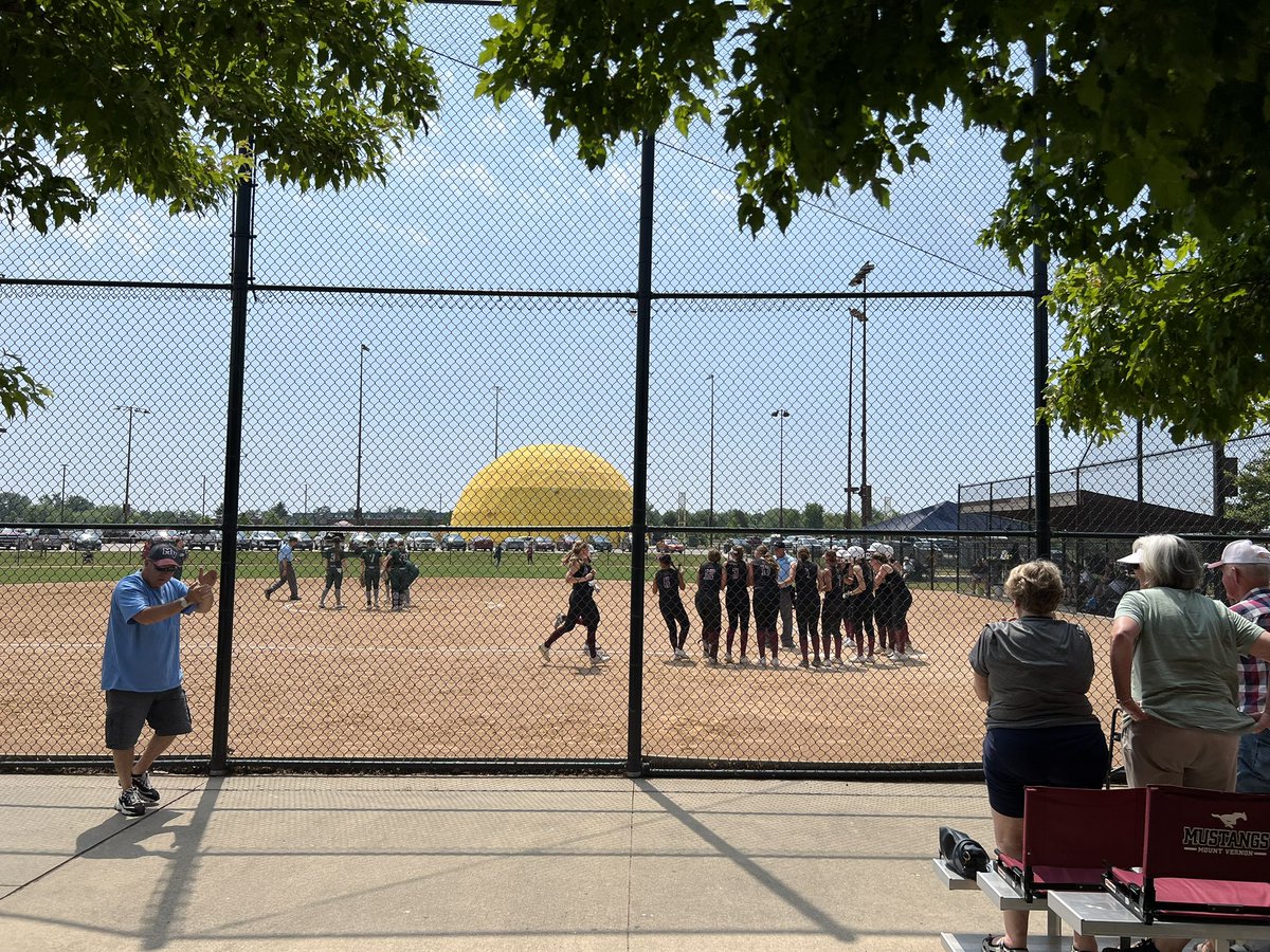 mrbrandmvhs's tweet photo. HOMERUN by Elsa Appleton puts the Mustangs up, 7-0, over West Burlington in the bottom of the 3rd inning! #GoMVStangs #iahssb https://t.co/Piply9zO0m