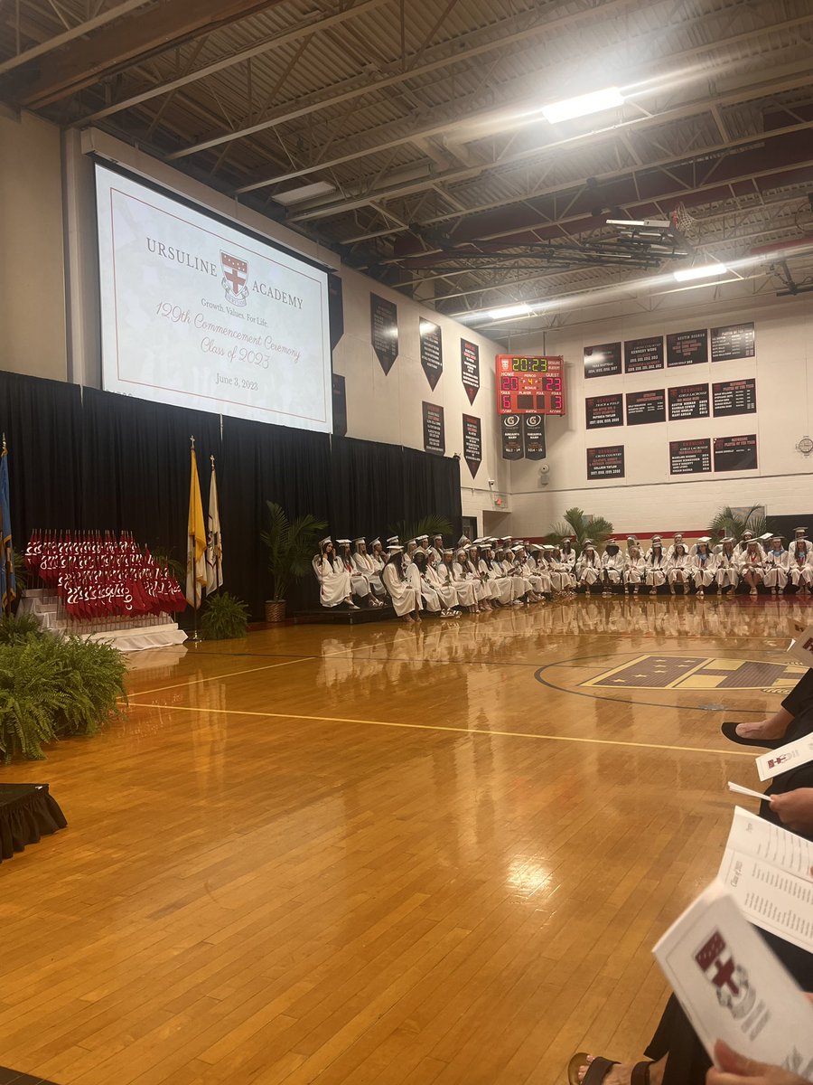 It was wonderful to celebrate the <a href="/UAwilmington/">Ursuline Academy</a> Class of 2️⃣0️⃣2️⃣3️⃣ today!  Congratulations to our <a href="/UARaiders/">UARaiders</a> and I can’t wait to see all the great things you will go onto do!!👩‍🎓⭐️❤️🖤

#UAFamily