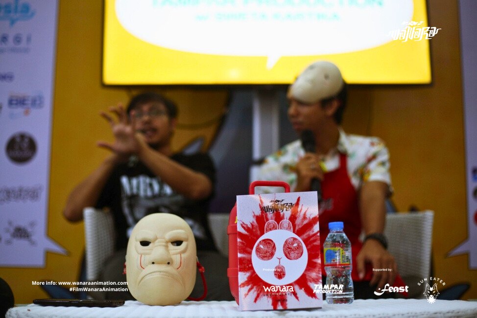 pehagengsi's tweet photo. Day 1 @peskombdg 🐼

Trims yg udah nimbrungin di presentasi projek terbaru kami #FilmWanaraAnimation sore tadi w/ @IrulPinter_ &amp; mas @SwetaKartika seru!!! 

Ayo dukung projek kami melalui https://t.co/iFSmYn36pJ &amp; sampai jumpa besok. Mampir ke lapak kita yak...

pic: @piluspay https://t.co/jXcFfwDJrV