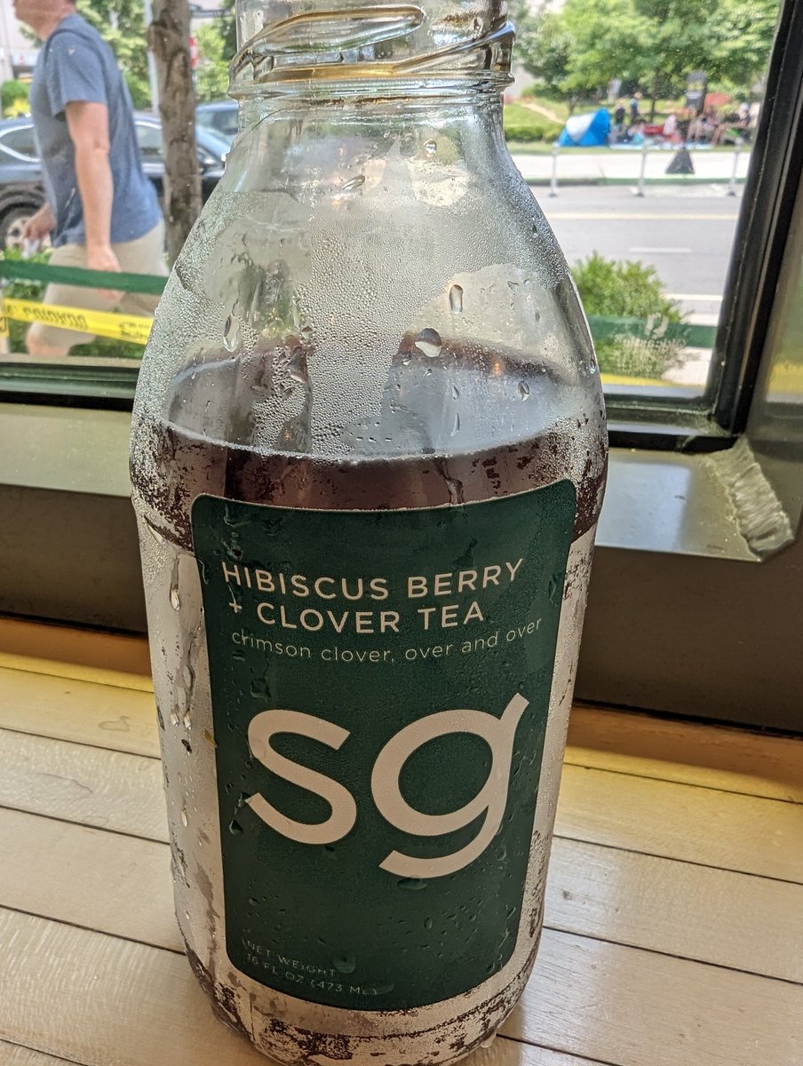 HBOB's tweet photo. sweetgreen really did reference @jimmyeatworld 😶 https://t.co/auxj6LwA5N