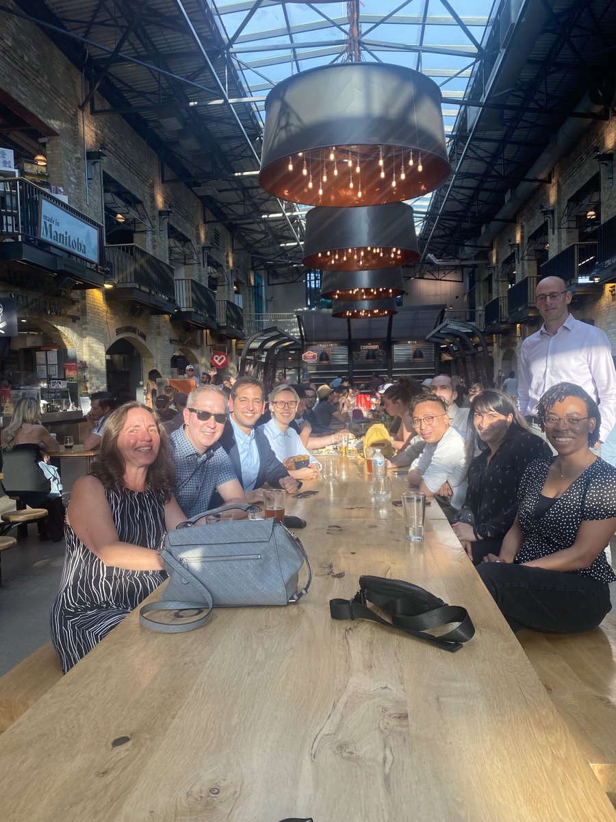 vviet93's tweet photo. Happy hours #ACEA23 @tammyschirle @RobinShaban @stephen_tapp @robgillezeau @i_abuallail @shebreaksground and more! https://t.co/GFl7xHmrmQ