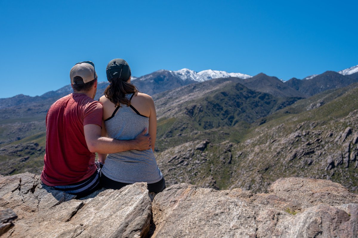 Ever See a Bighorn Sheep Before? We saw a lot on our South Lykken Trail hike in Palm Springs! Read the trail report here: tendigitgrid.com/d/914-south-ly…

#hiking #hikingAdventures #optOutside #palmSprings #bigHorn #bighornSheep #sheep #desert