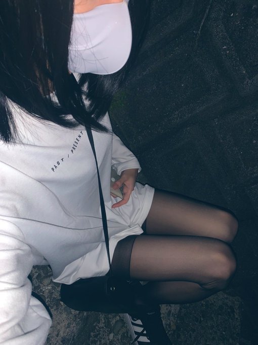 ザ・部屋着スタイルではないでしょうか https://t.co/p6CIMZJJ3A