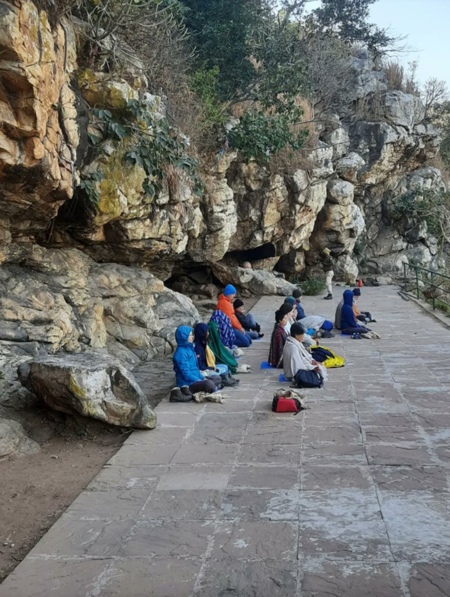 pariyatti's tweet photo. Upcoming Pariyatti pilgrimage dates:
Along the Path โ India & Nepal:
October 23โNovember 13, 2023ย
February 03โ23, 2024
Pilgrims are expected to be serious #Vipassana #meditators seeking a meditation-focussed expedition rather than a vacation.
https://t.co/V6IjltyZvq https://t.co/zQmsHa9pFL