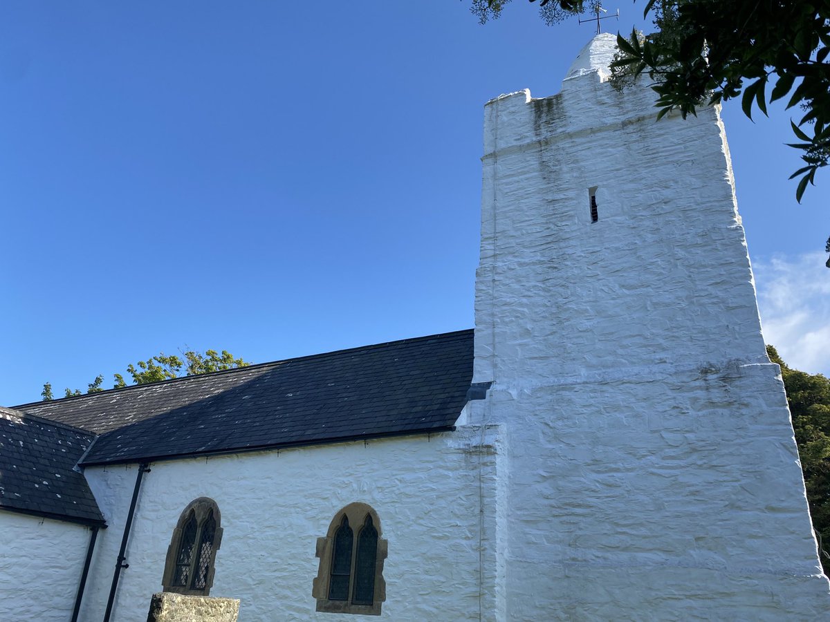 Megthelibraria1's tweet photo. The whitewashed church of Llanfechell. #Llanfechell #YnysMon https://t.co/BFJS7kcwpu