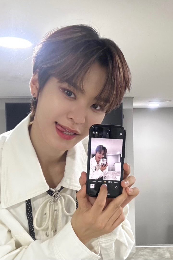 taechan_tpst's tweet photo. copy paste 😛😉

#tpst #tempest #템페스트 #eunchan #taerae #은찬 #태래 #taechan #euntae https://t.co/5yTSlPe7Ep
