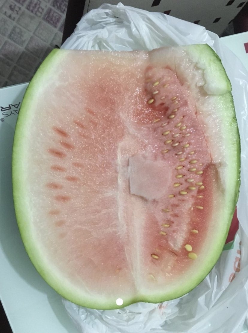 Sürekli kendisini öven kişiler