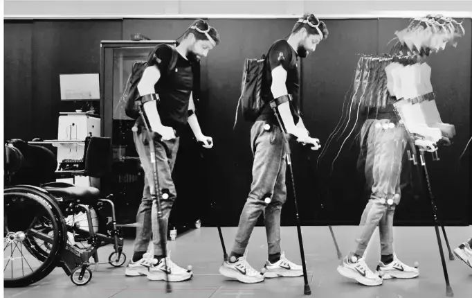 Paralyzed man walks again thanks to artificial brain-to-spine interface -- technology.org/2023/06/03/par… #paralysis #cureparalysis #implants #spine #rehabilitation #AI #ArtificialIntelligence