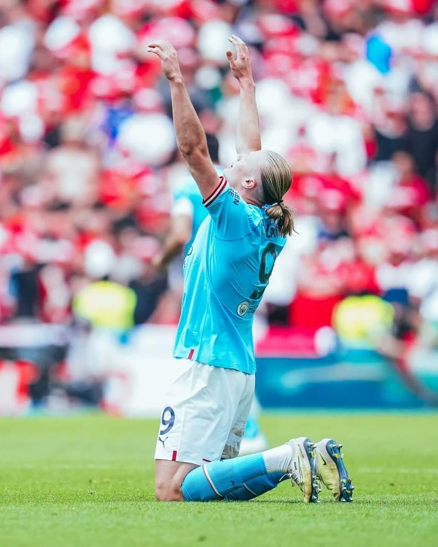 MattNavarrete's tweet photo. 💙 ¡Manchester City, campeón de #FACup por séptima vez! 
Los de Guardiola se imponen 2-1 sobre el United.
➤ Campeones de la Premier League. 🏆
➤ Campeones de la FA Cup. 🏆
➤ Finalistas de la UEFA Champions League. ⚽⚽⚽
Van por El Triplete. 🏆🏆🏆
#SeSienteBien #LaPazBCS #BCS https://t.co/gl3pCuHHLd