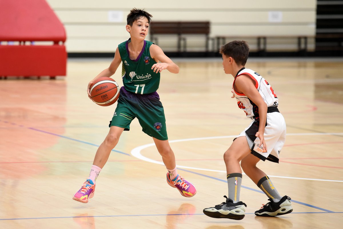 FAB_Andaluza's tweet photo. ⛹️‍♂️ #CADEBAMM2023 | 3º-4º 🥉

⏰ 10:00h

📍Pabellón del Parque, San Fernando
🏀 @UBJerez 🆚 @EBGMALAGA  

📊 Afición FAB

#baloncestoandalucia 

@urbaser_ @cajasur @TurismoAND @pontgrup @diputacioncadiz @AytoSanFernando 

📺 https://t.co/60Auut8hOE https://t.co/TTHfVkWZWh