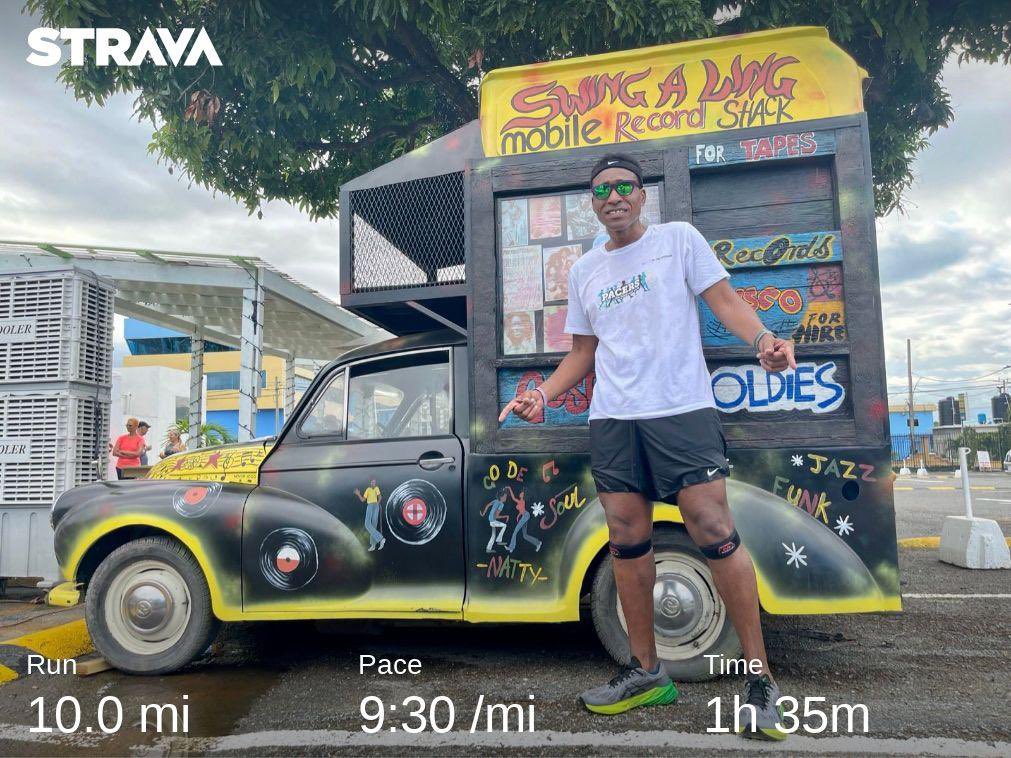 #SeeItYah 10 mile character building run with ⁦@PacersJam⁩ ! The humidity today was brutal! Talk about burning up! Happy birthday to June, Charis and Stacey! Always a vibe to cut cake, have drinks and sing happy songs! #werunjamaica #pacersrunning #onelove #neveryield