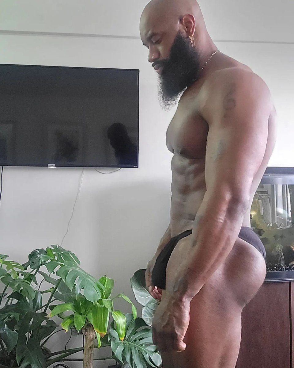 FM_BeardMen's tweet photo. What makes you satisfied in bed?

Retweet to see more of him! https://t.co/kTy1WieMVd