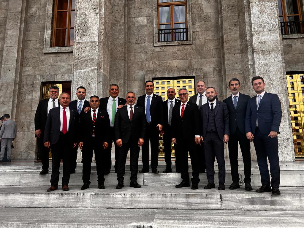 ECamliguney's tweet photo. Dün 28.Yasama Döneminde görev yapacak @iyiparti  Milletvekillerimizin yemin törenlerine şahitlik ettik. Cumhuriyetimizin 100. yılında TBMM de ki tüm vekillerimizi tebrik ediyor vatana, millete hayırlı olmasını diliyorum.
@Akburak 
@SBugraKavuncu 
@asyanikomeroglu 
@ErsagunYucel https://t.co/NkTWXccL0g