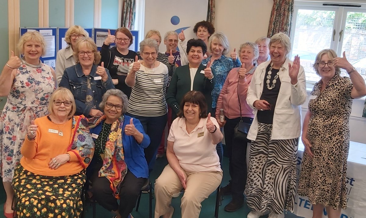 Great day for 19 #Soroptimists from London Chilterns Clubs @SIStAlbans @SI_Aylesbury @SIMiltonKeynes #Hertford Helen Byrne led with President-Elect Kate Belinis from @cdaherts #motivationalsaturday 👍 👏🤸‍♀️