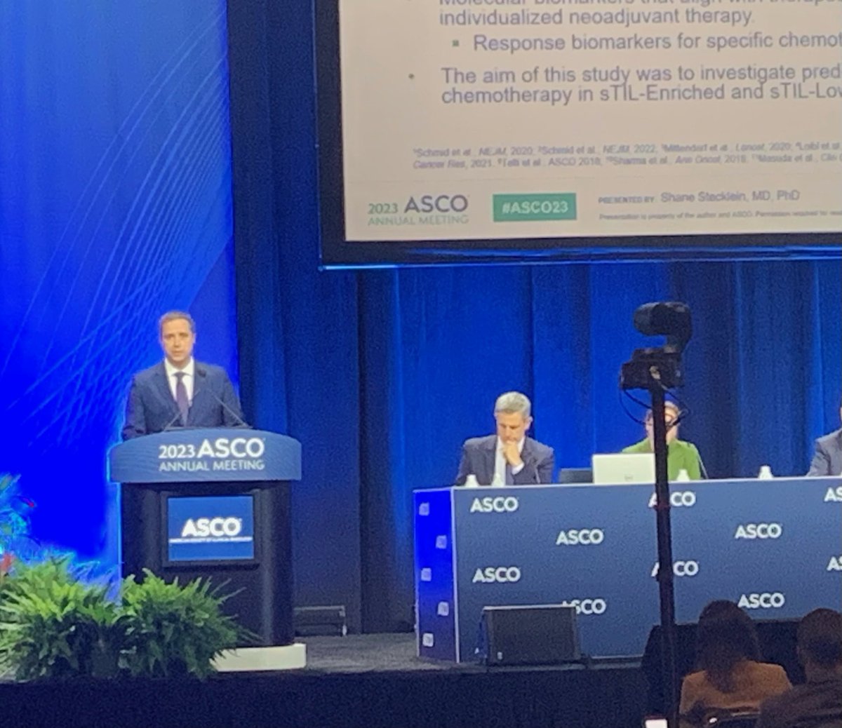 Honored to have been selected to present our work on molecular biomarkers of chemoimmunotherapy response in #tnbc in the #ASCO23 #breastcancer session. #bcsm