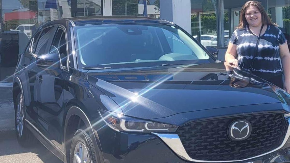 vipmazda's tweet image. Congratulations to Meaghan and her new Mazda CX-5!! 💙🚙

If you are looking for quality, reliability and an economical ride, come in and see Tony. Give him a call any time on his cell at (236) 777-4641.

#youvegottadriveone #vipfamily #vipmazda #abbotsfordbc #fvautomall