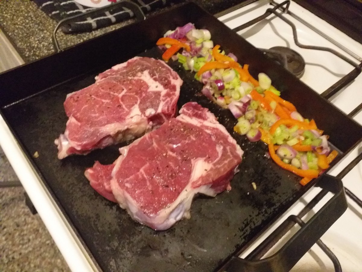 LicPsiQco's tweet photo. No hay parrilla pero la planchetta nos acompaña bien
😋😋😋😋😋😋😋😋
#OjoDeBife https://t.co/1bjyMbAg3v