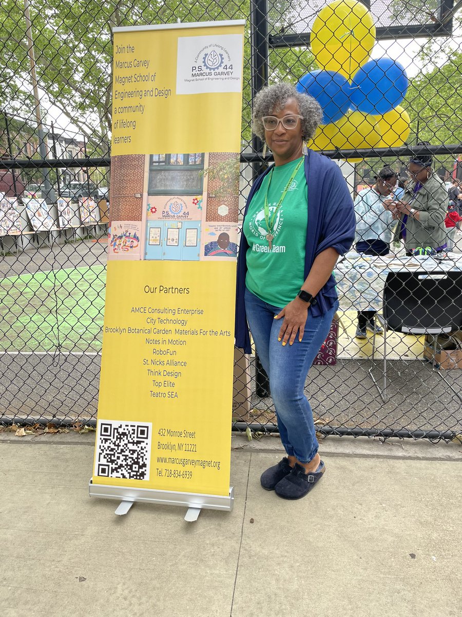 CommunityK2's tweet image. What a beautiful turnout @13k044 today! So glad to partner and build with school communities and for such an important cause! 

I will design for my people and build for my community ✨