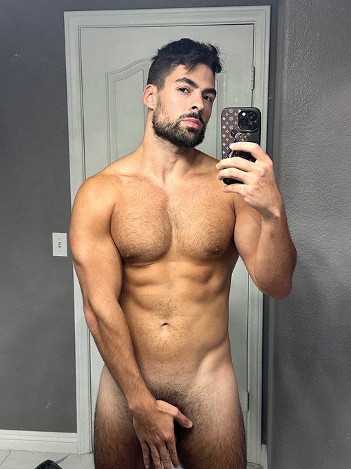 Morning❤️✋ RT if you wanna give me a ✋ https://t.co/MdS8WseMEP