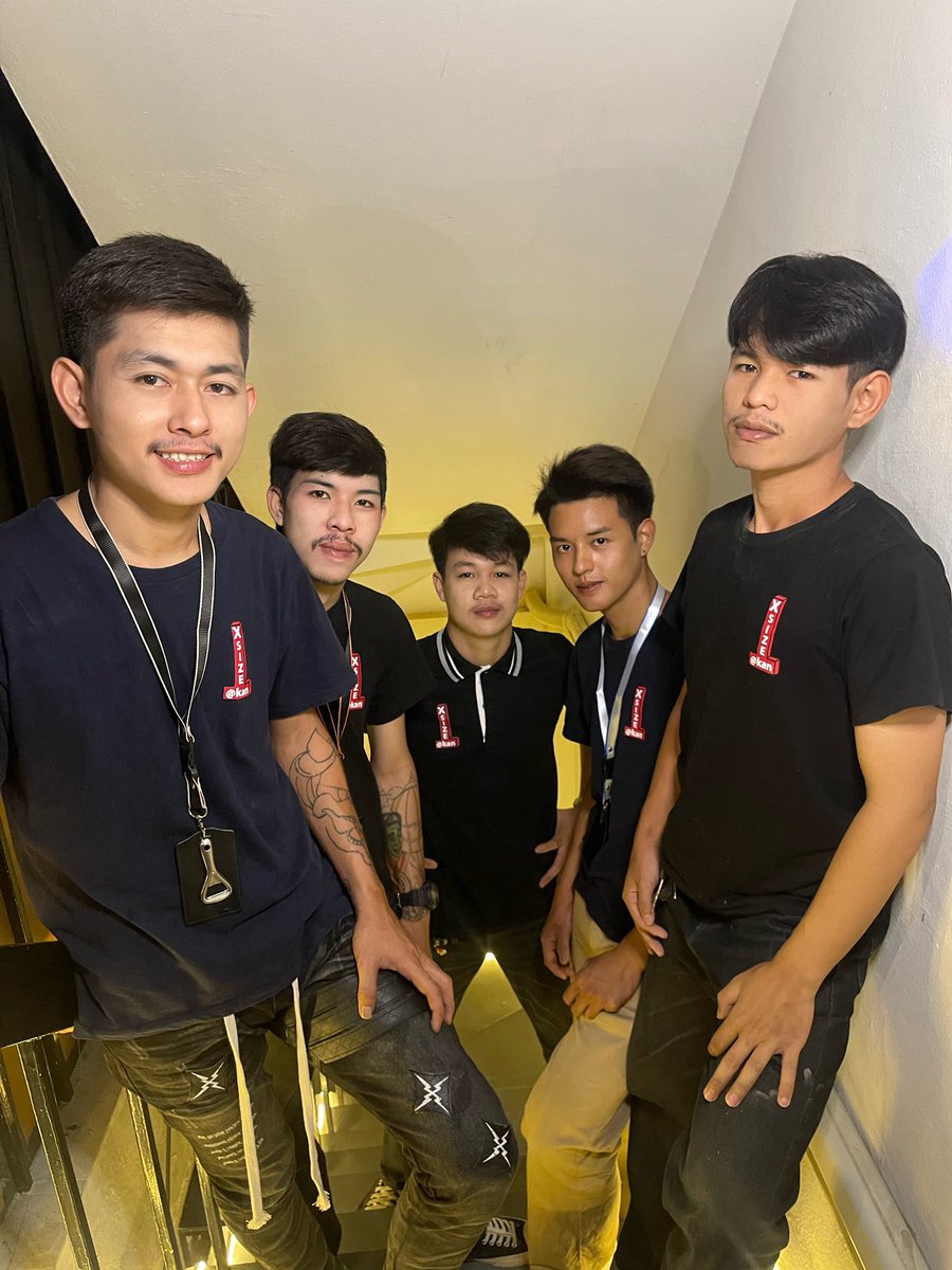 Xsizekan's tweet photo. ความรักก็เหมือนฟุตบอล ไม่ถูกหลอกก็ถูกแย่ง
โอ้โหเธอ เจ็บจื๊ดด 🥰🎊
( น้องเล็ก 🥰 น้องใหม่ในร้านเราคับ ) 
#xsizekan #เอ็กไซต์แอดกาญ #ร้านเหล้ากาญจนบุรี
#คนเมืองกาญ #กาญจนบุรี https://t.co/2rP6hmZknj
