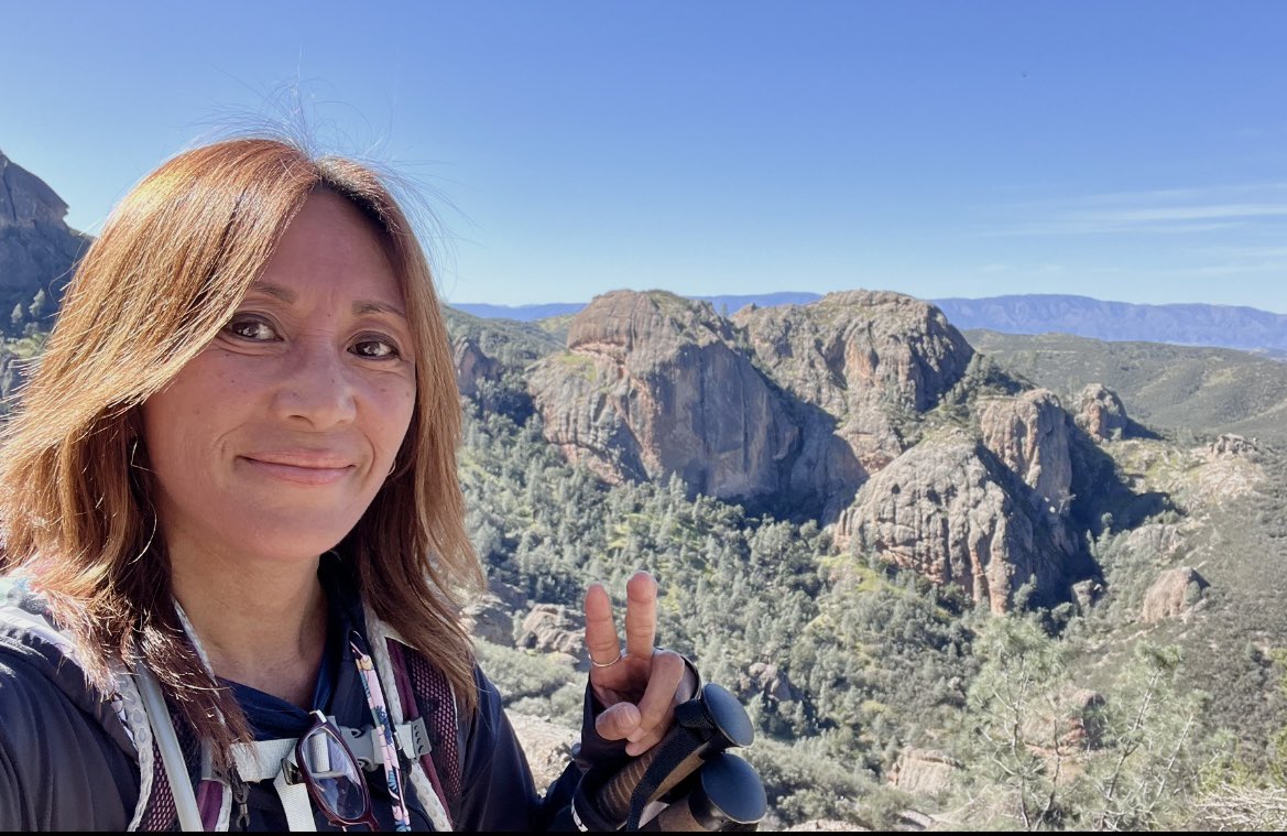 GetAfterIt4U's tweet photo. Happy #NationalTrailsDay! Get outside, get trekking &amp; enjoy all that Mother Nature 🌎 has to offer! 

Wishing you all an adventurous weekend! 💫 See you on the trails!🥾⛰️

#leavenotrace #hikingadventures #trekking #mountain #gowhereyoufeelmostalive https://t.co/OKI9kyrA1r