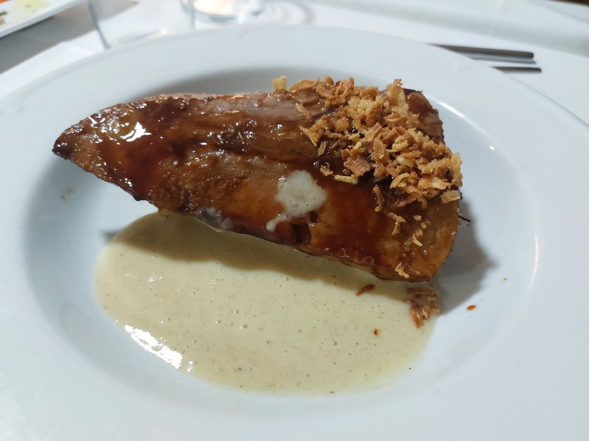 growtxo's tweet photo. Venir a Murcia conlleva la ineludible visita a La Bien Pagá. Muestren interés por el vino y serán complacidos. Producto de primer nivel. https://t.co/IZpTwdAJJM