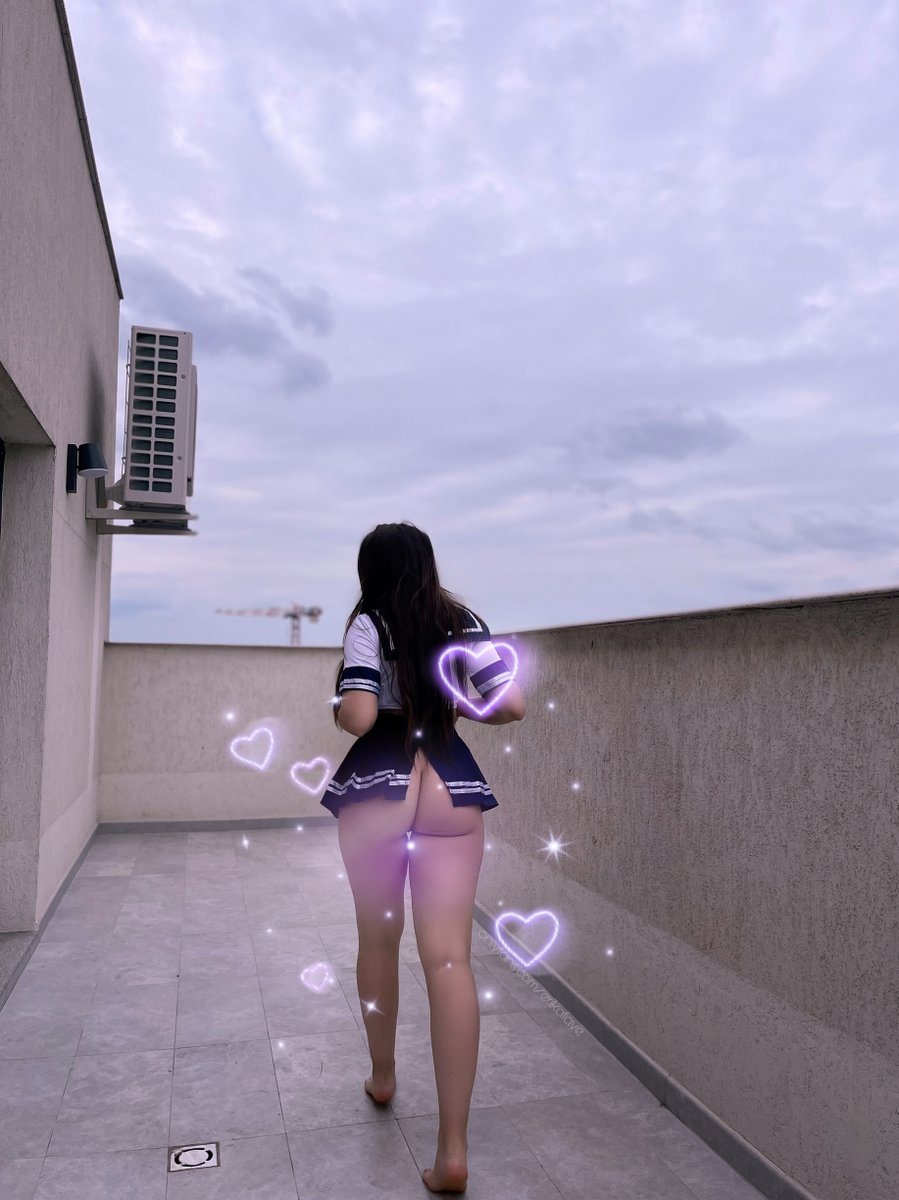 erika tweet media