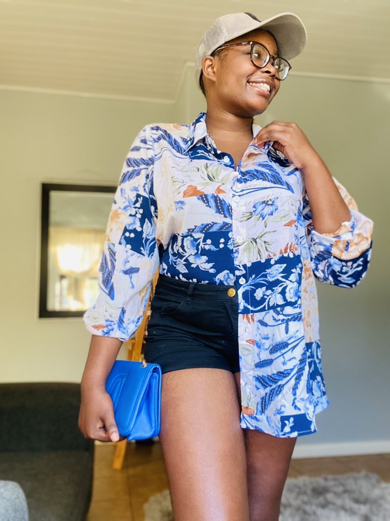 Glasses Girl tweet media