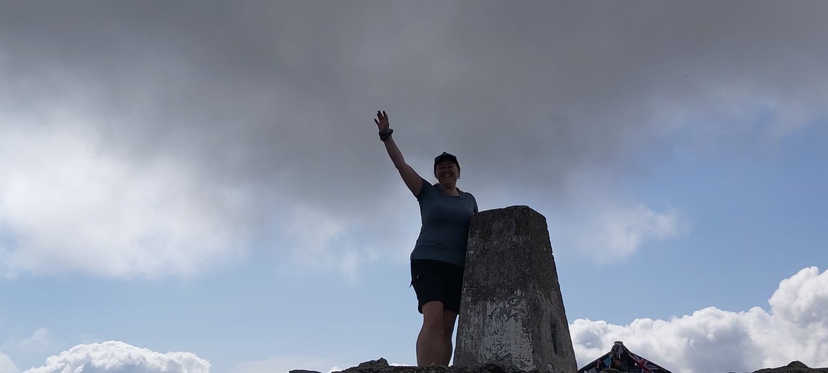 argent13uk's tweet photo. Only climbed Ben Nevis with my best mate today 😃 https://t.co/5sJe9ZdTA8