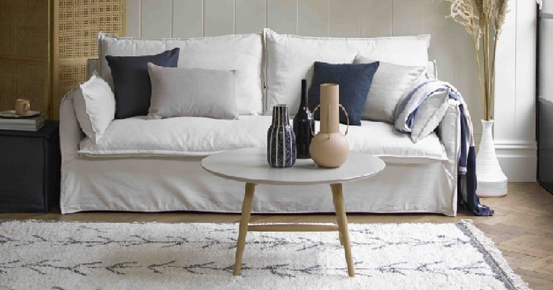 Taking care of your sofa with #sofadotcom: ow.ly/kAMM50NstuN

#sofa #designtrends #interiordesign #homefurnishings #homedecor #homeinspo #itsinnottingham #theexchangenottingham