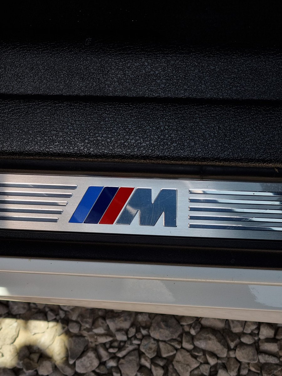 Hii ni wale wajanja, what does the M Stand for?🚘