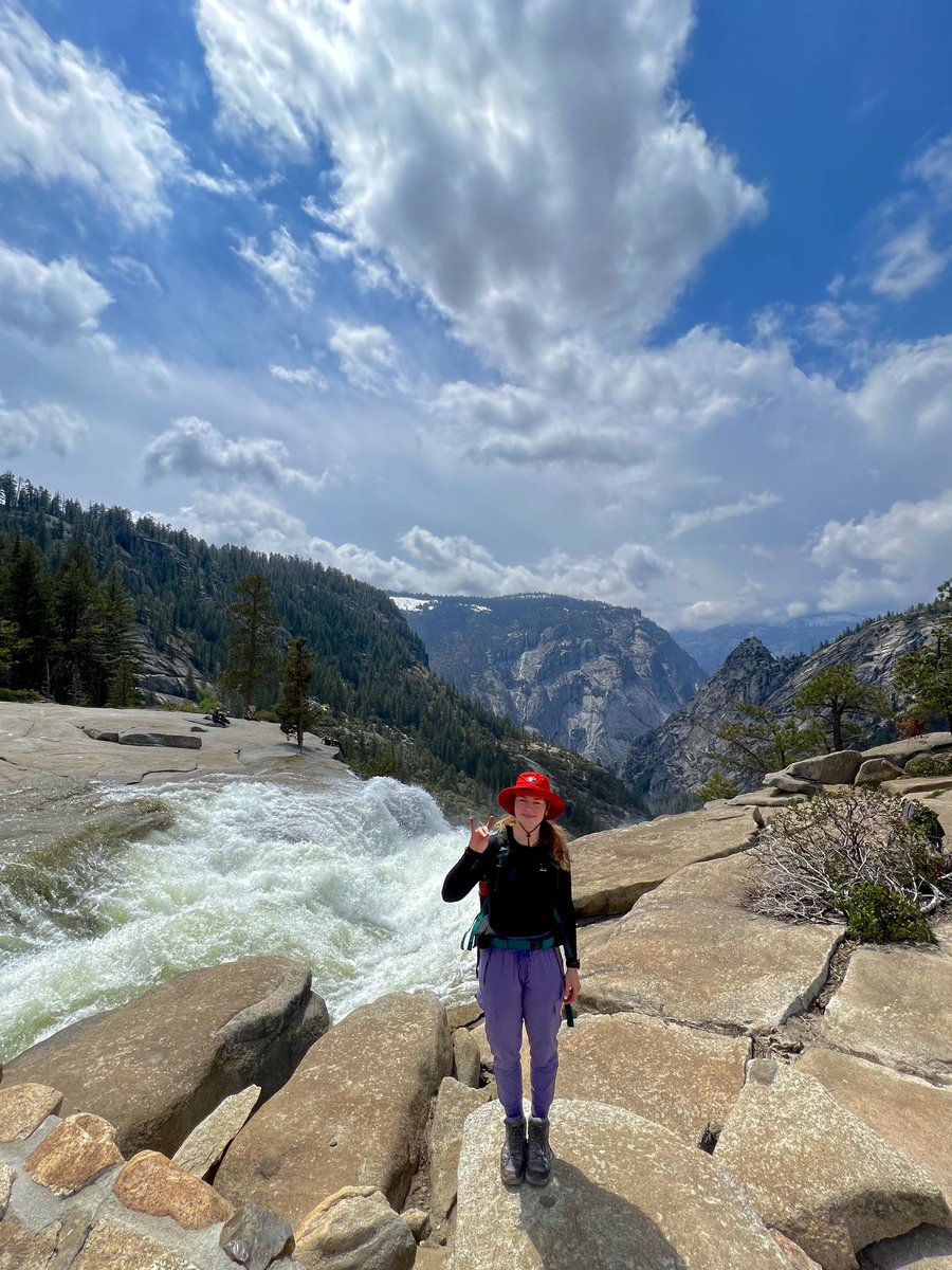roos_hoops's tweet image. One of the most exciting aspects of the Austin College education is the opportunity for experiential learning. 

Lauren Traylor (Sr.) is currently traveling and hiking 10,000 miles in her Environmental Change in National Parks May Term.  #WhatWeOffer