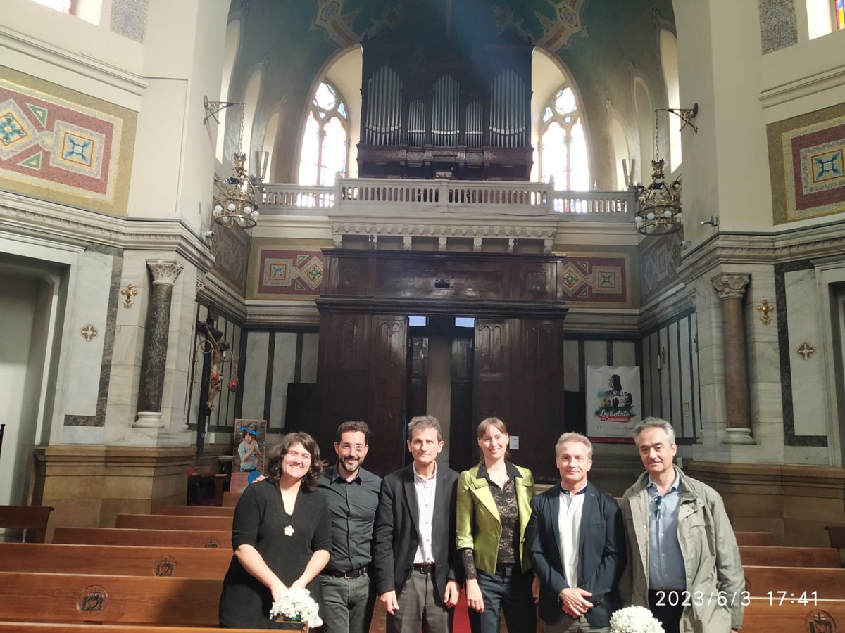 Hoy recital fin del Máster en  Música Española del RCSMM, en la iglesia de San Manuel y San Benito. Enhorabuena a los alumnos Augusto, Celia y Lucie. Gracias a los miembros del tribunal Andrés Manchado y Pedro Jesús Gómez, y a la iglesia por facilitarnos celebrar aquí el recital.