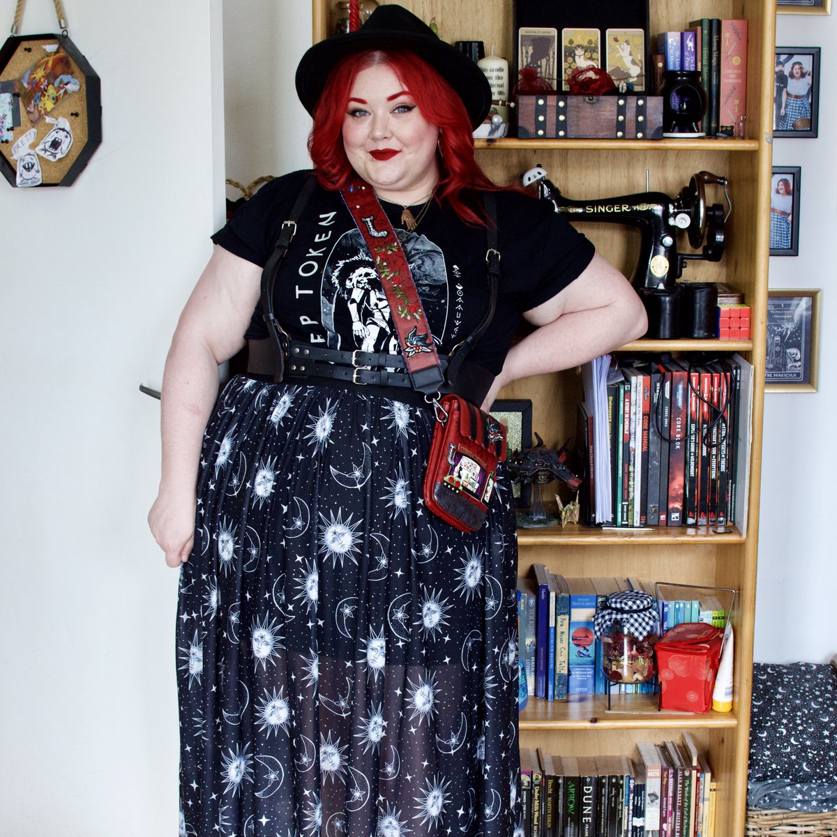 A hectic week of drinking in a field at Slam Dunk, turning 32 and having a bathroom redone -- I'm so rock'n'roll 😂