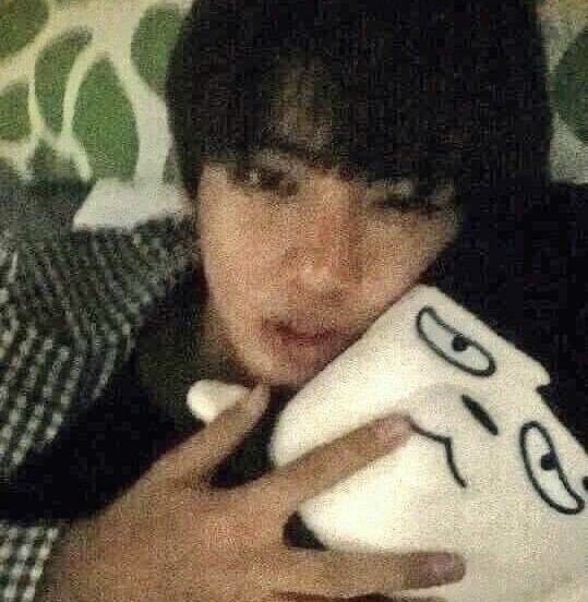 chimvo6's tweet photo. We both love jimin so yeah true https://t.co/l2b9Ndt0Tl