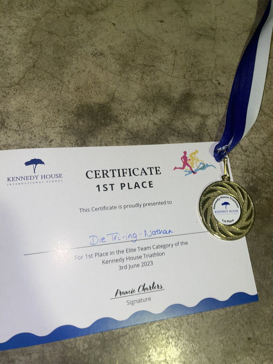 Brilliant day at our school’s annual triathlon and colour run🏊🏾‍♀️🚲🏃🏽 all athletes were incredible in some horrible muddy and wet conditions💪🏽 a bonus to win the Elite Team event🥇