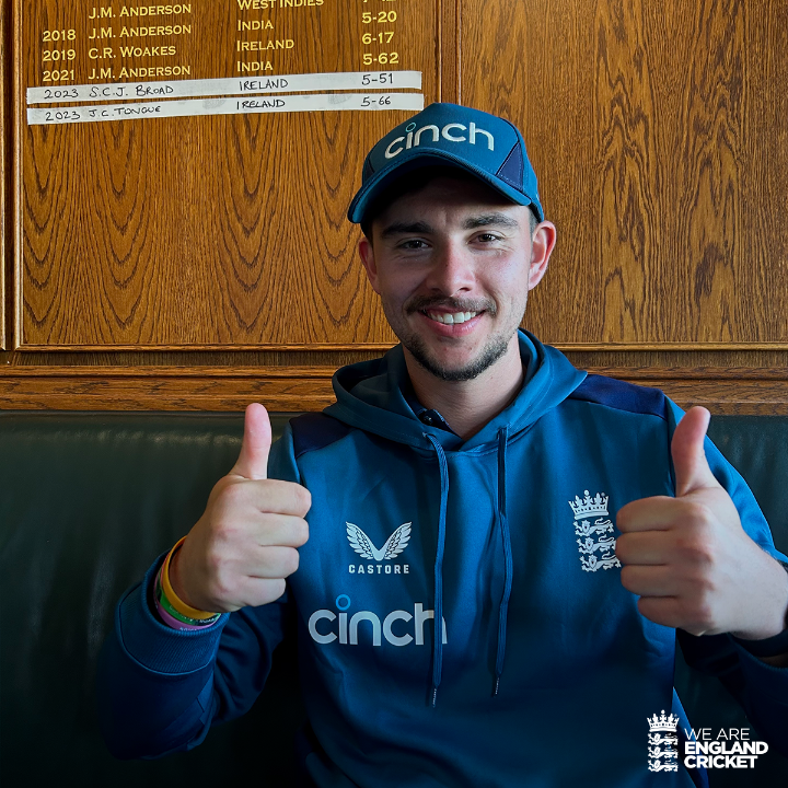 englandcricket's tweet photo. Ooooh Lord's honours board friends 👍 https://t.co/CGrPerMAkL